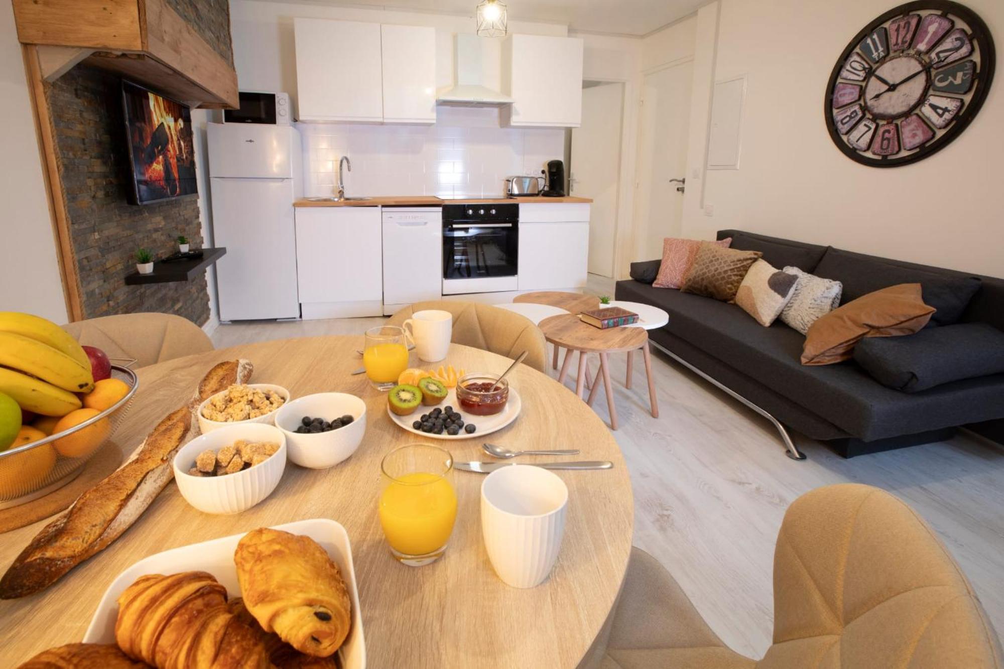 Le Nid 3 Etoiles Wifi, Netflix, Disney, Coeur De Bastide Villefranche-de-Rouergue Bagian luar foto